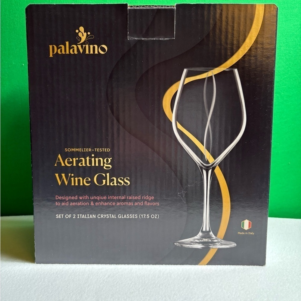 NIB Palavino Aerating Wine Glasses-Set of 2 Italian Crystal Glasses (17.5 oz)